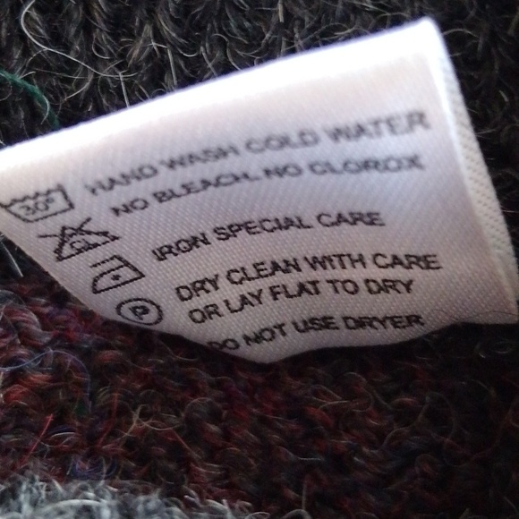 NWT Perú Unlimited Alpaca sweater. - Picture 4 of 6